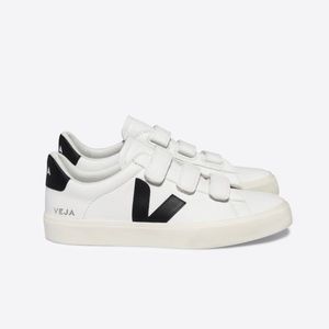 VEJA RECIFE CHROMEFREE LEATHER WHITE BLACK
